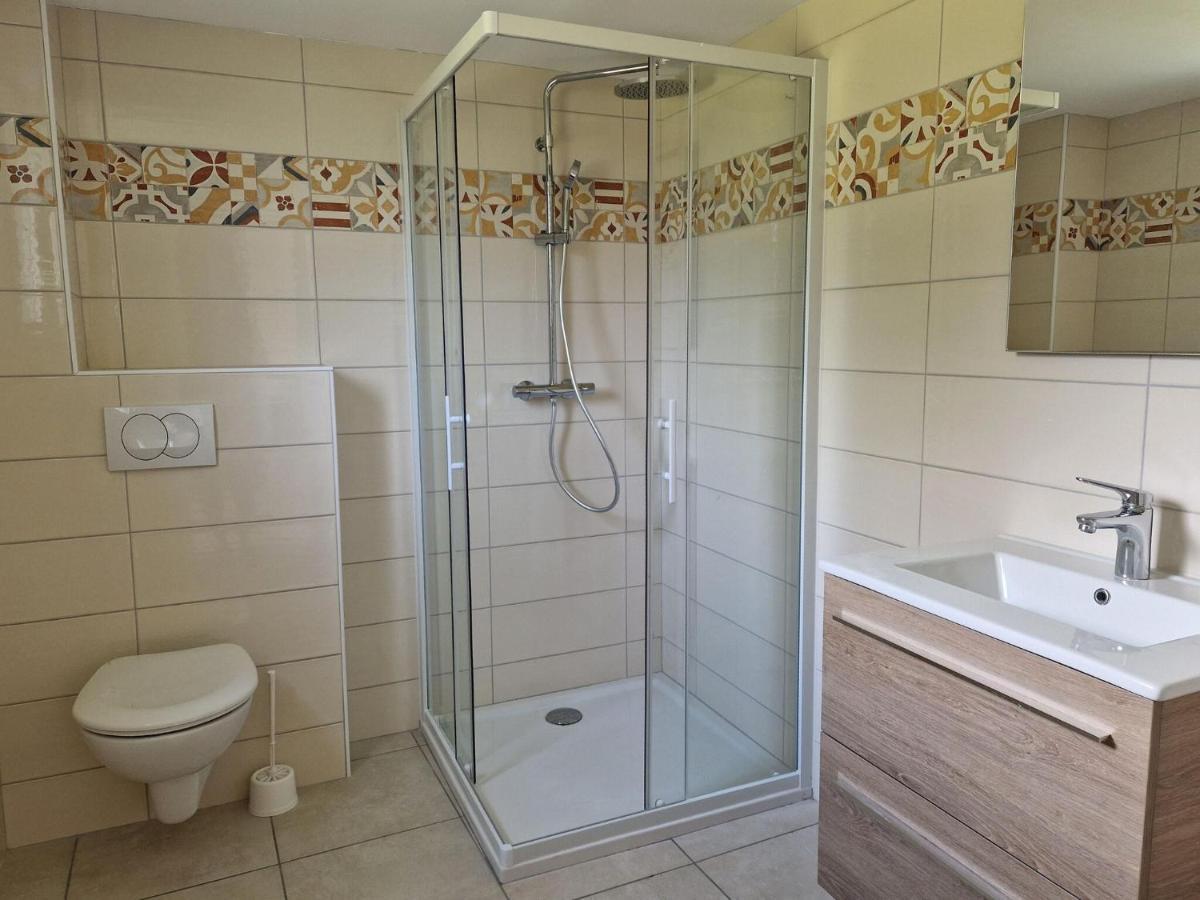 Holiday Home In The Countryside Near The Beach Guerlesquin Esterno foto